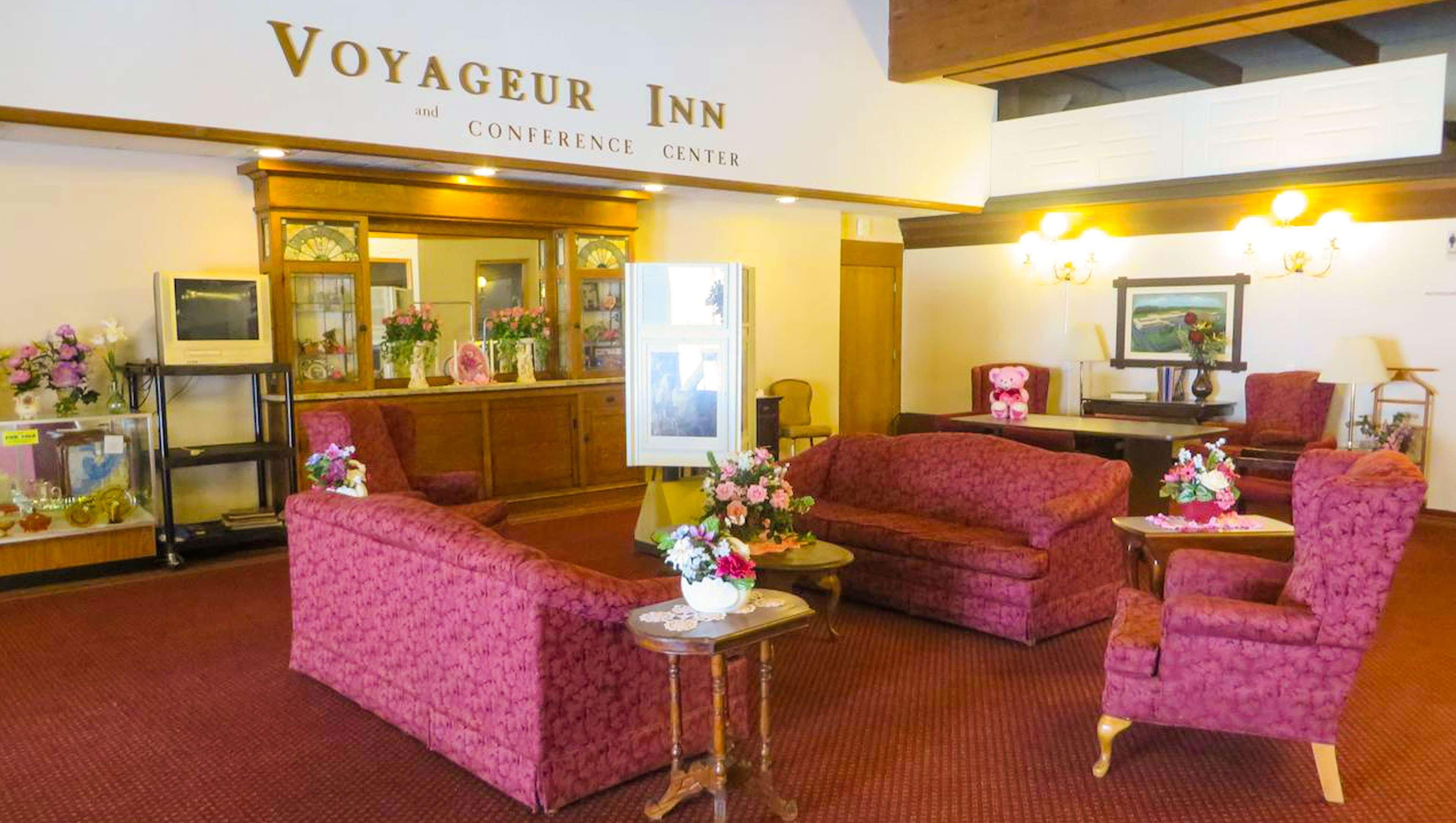 Voyageur Inn And Conference Center Reedsburg Dış mekan fotoğraf